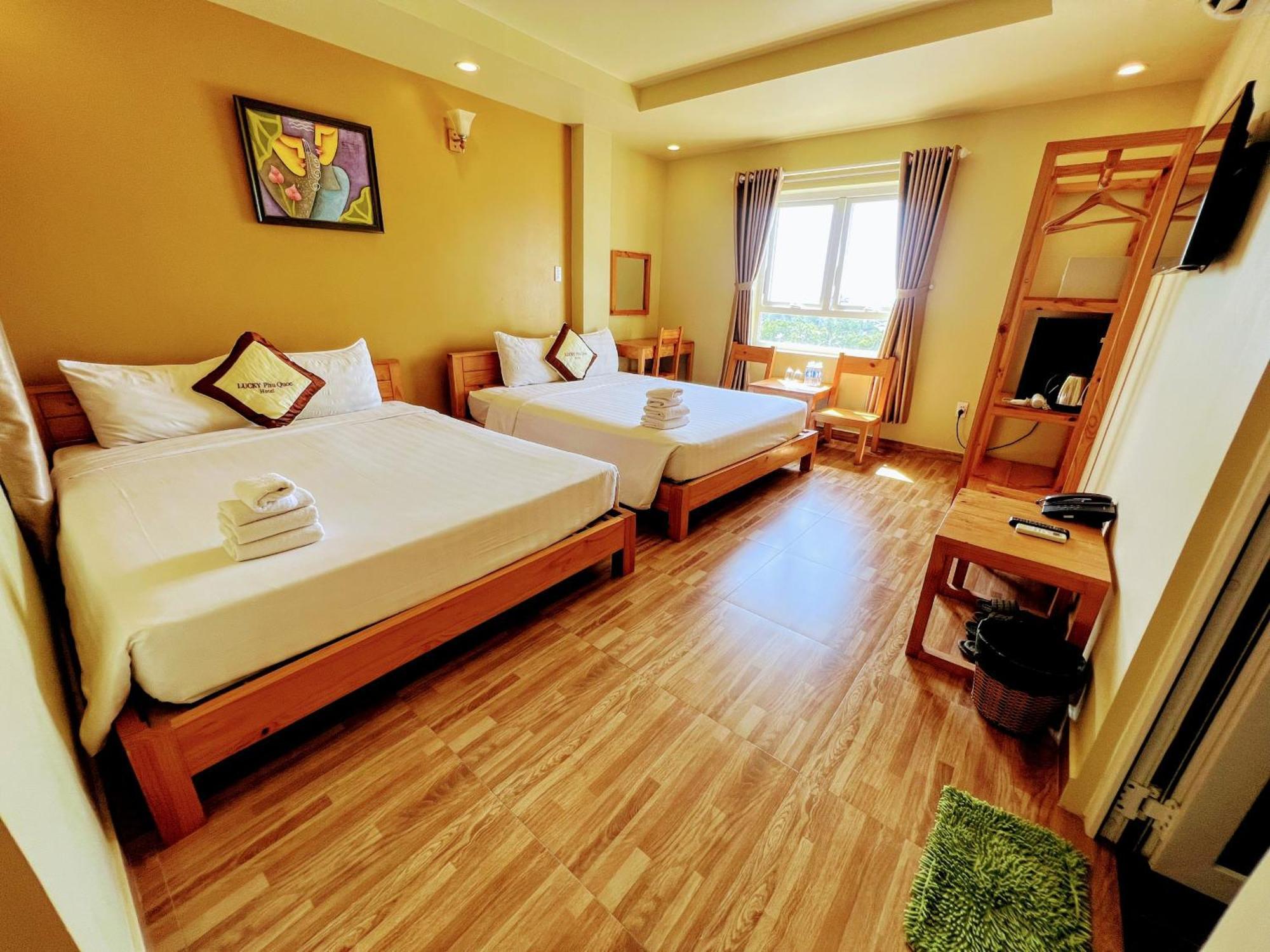 Lucky Phu Quoc Hotel Екстериор снимка